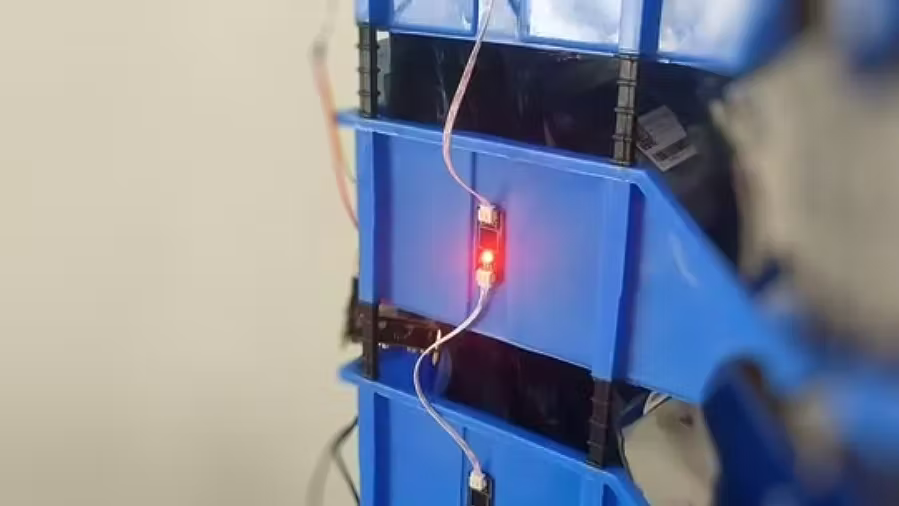 Edge Smart inventory management with smart LEDs